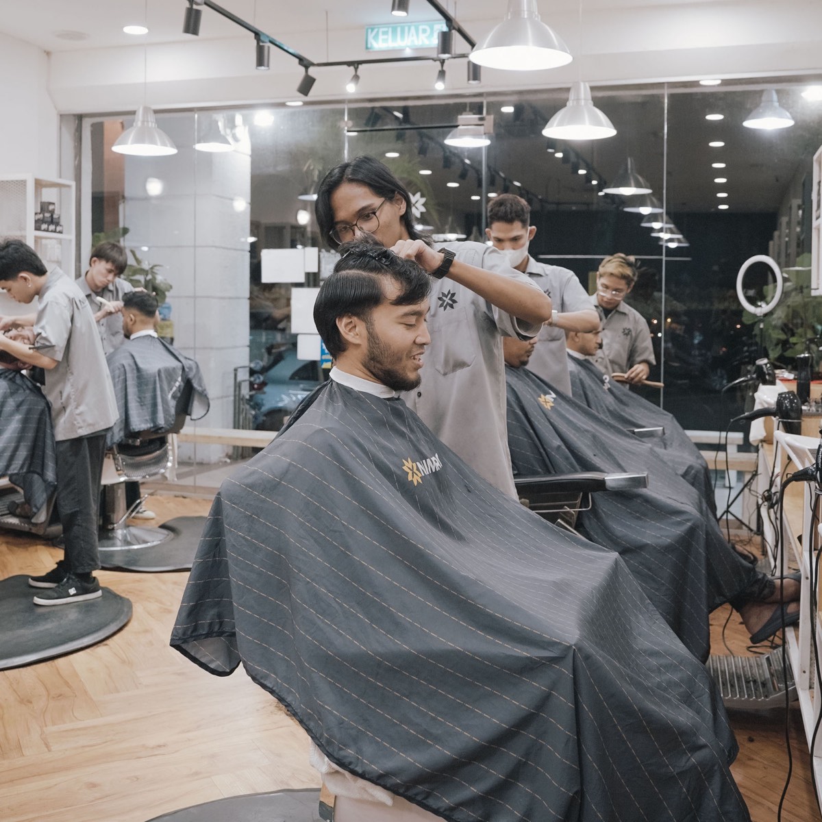 Nimroc barbers at work